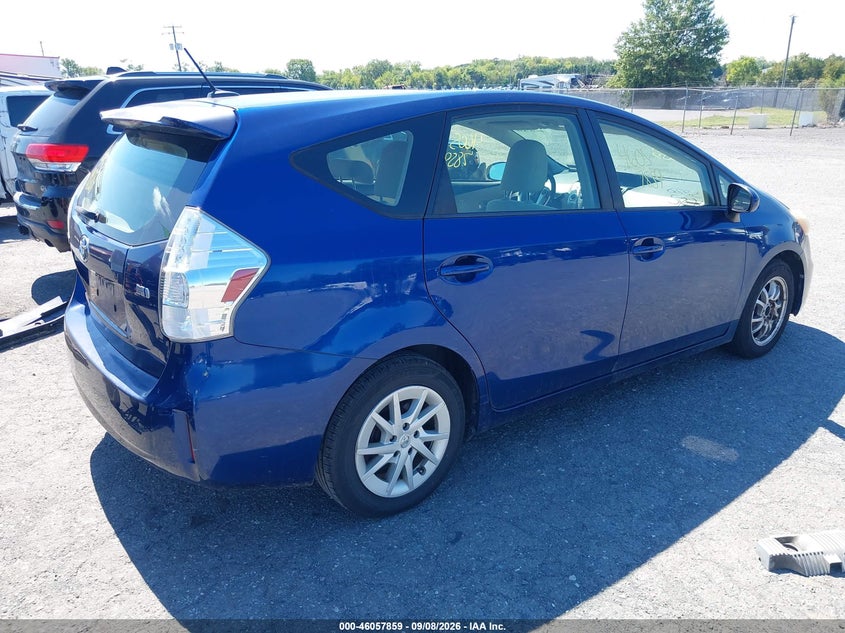 2014 TOYOTA PRIUS V auction photo 4