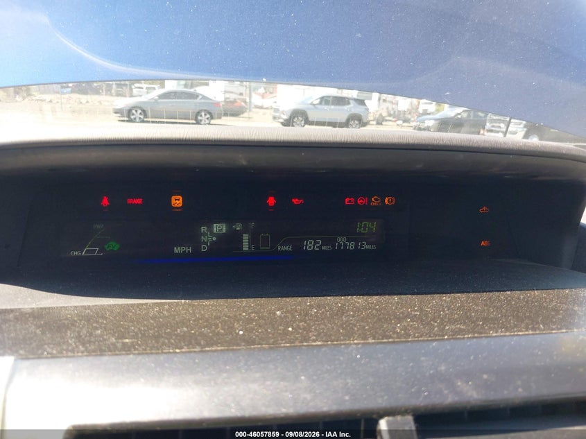 2014 TOYOTA PRIUS V auction photo 7