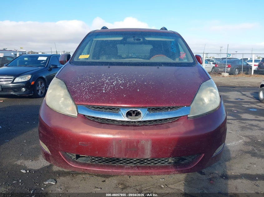 2006 TOYOTA SIENNA auction photo 6