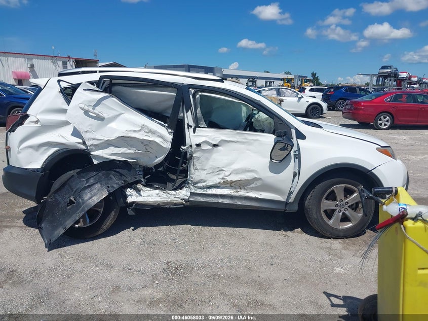 TOYOTA RAV4 - zdjęcie 13