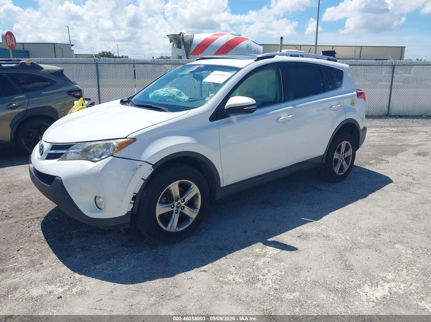 TOYOTA RAV4 - zdjęcie 2