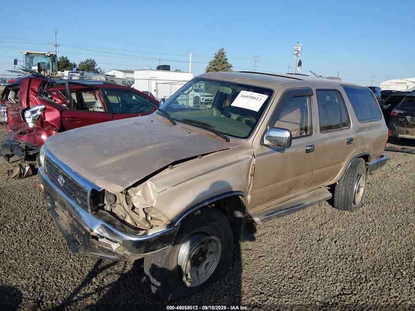 1994 Toyota 4Runner, Оба бока, IAAI, VIN JT3VN39W1R0155528 — фото 2