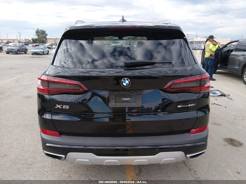 2021 BMW X5 (VIN: 5UXCR4C0XM9F77966)