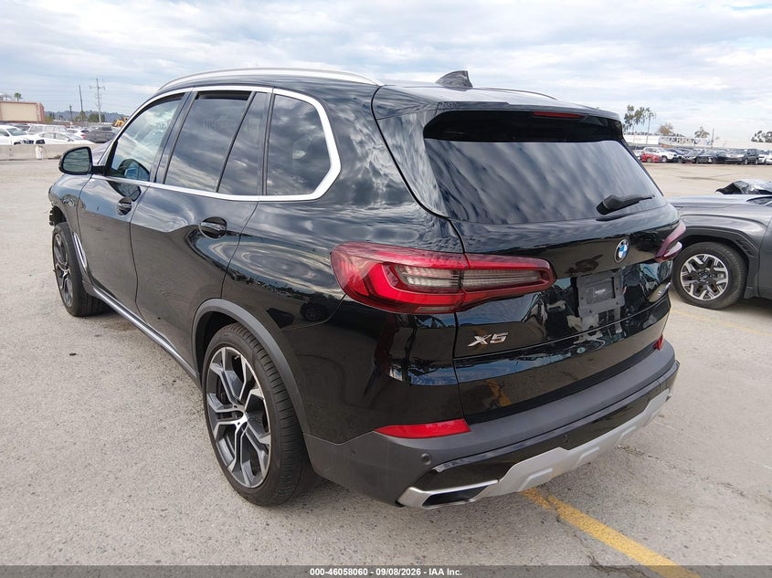 Vin: 5uxcr4c0xm9f77966, lot: 46557582, bmw x5 sdrive40i 20213