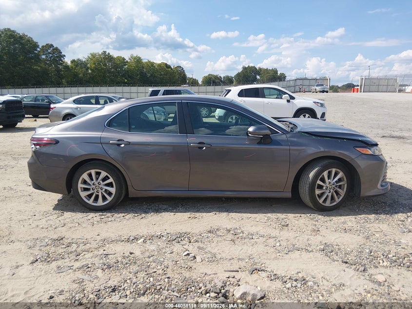 2023 TOYOTA CAMRY LE · Фото 13