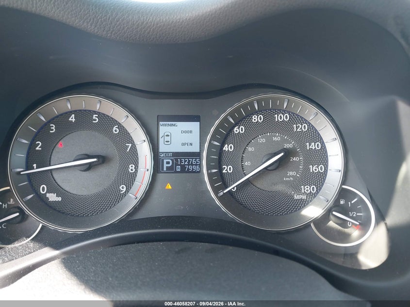 Infiniti M37X - фото 7