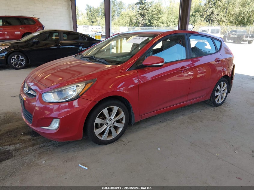 Vin: kmhcu5ae0du063599, lot: 46557733, hyundai accent se 20132