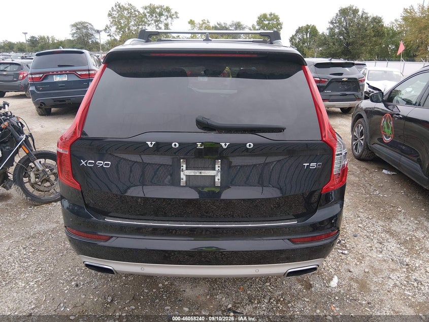 VOLVO XC90 - zdjęcie 17