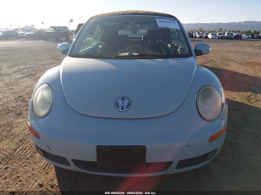 2006 VOLKSWAGEN NEW BEETLE auction photo 6