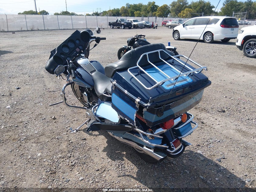 HARLEY-DAVIDSON FLHTCI 2004