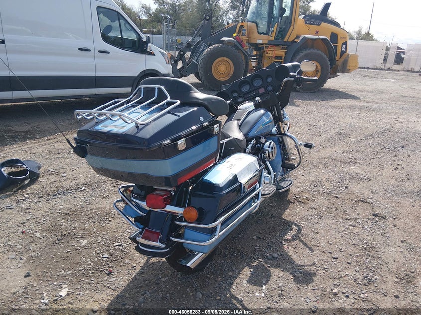 HARLEY-DAVIDSON FLHTCI 2004