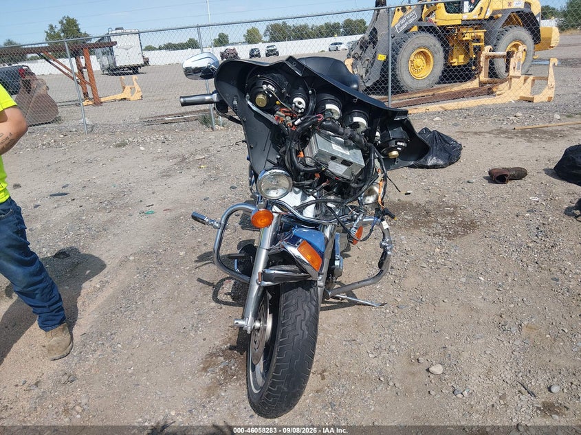 HARLEY-DAVIDSON FLHTCI 2004