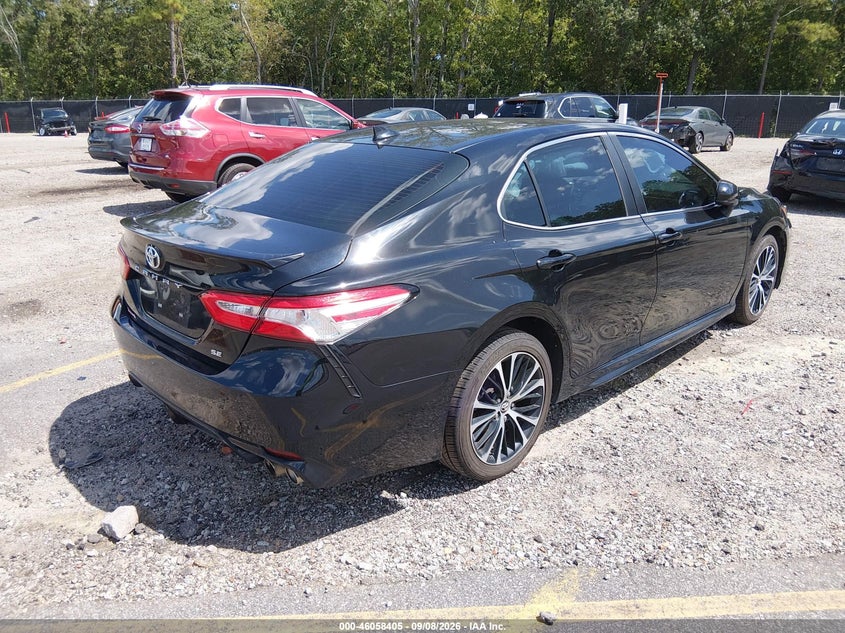 TOYOTA CAMRY - zdjęcie 4