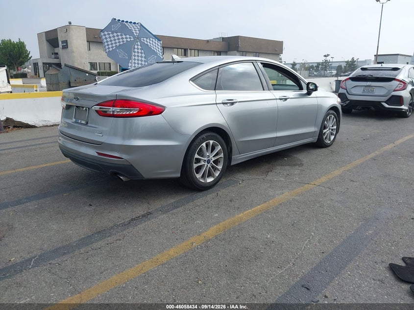 Vin: 3fa6p0hd3lr127462, lot: 46557956, ford fusion se 20204