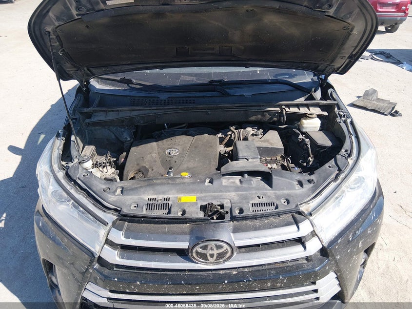 TOYOTA HIGHLANDER - zdjęcie 10