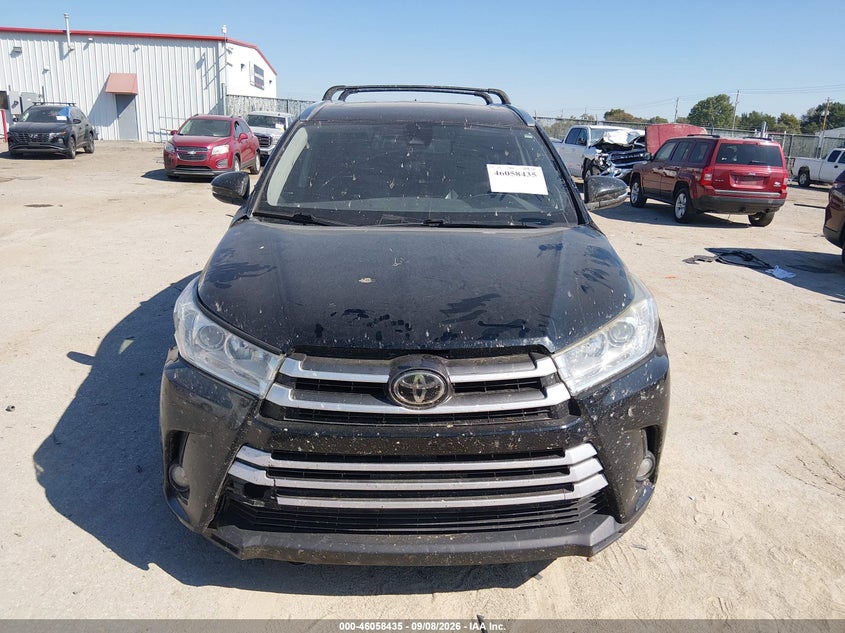 TOYOTA HIGHLANDER - zdjęcie 13