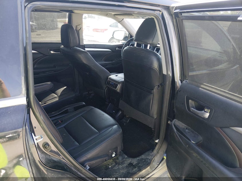 TOYOTA HIGHLANDER - zdjęcie 8