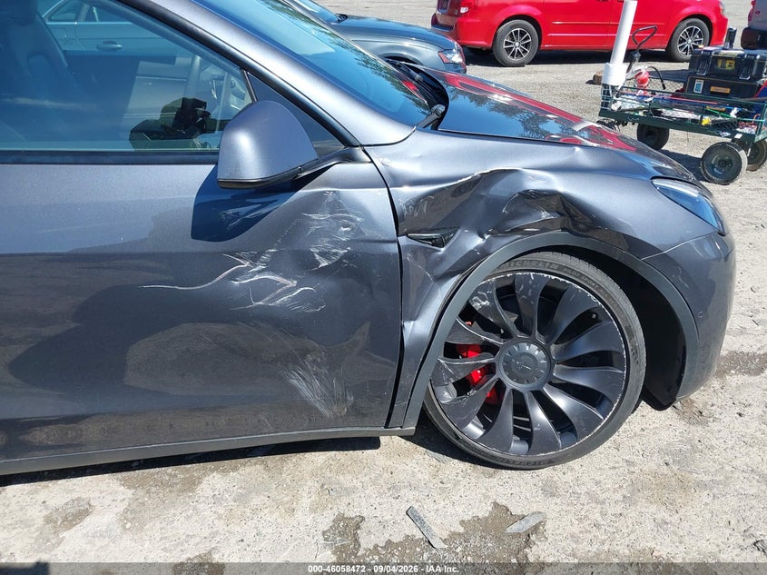 2022 TESLA MODEL Y auction photo 6
