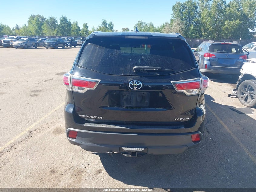 TOYOTA HIGHLANDER - zdjęcie 16