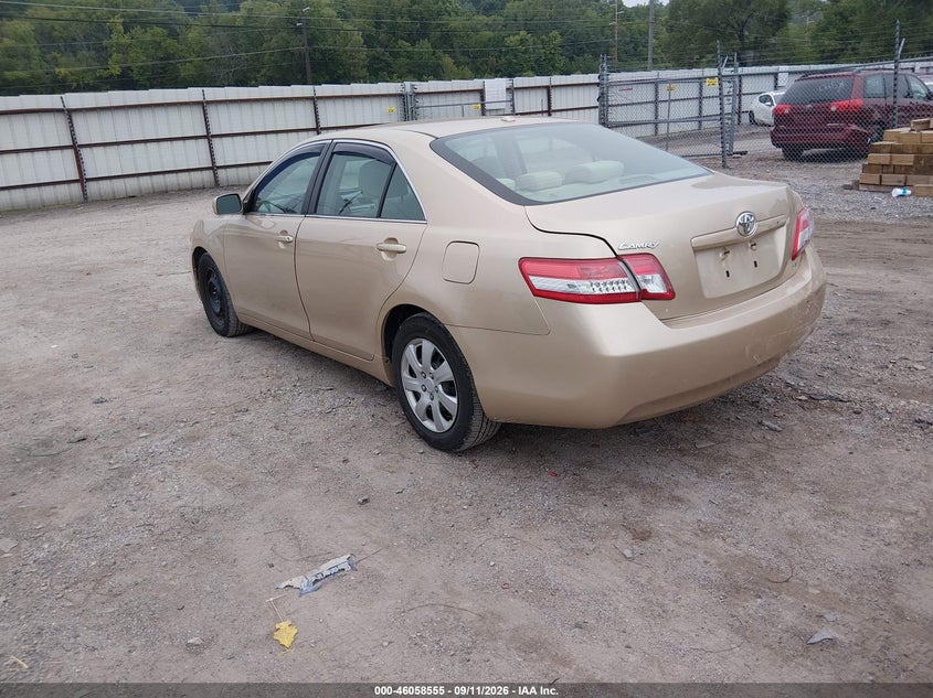 Vin: 4t1bf3ek2bu601467, lot: 46558077, toyota camry le 20113
