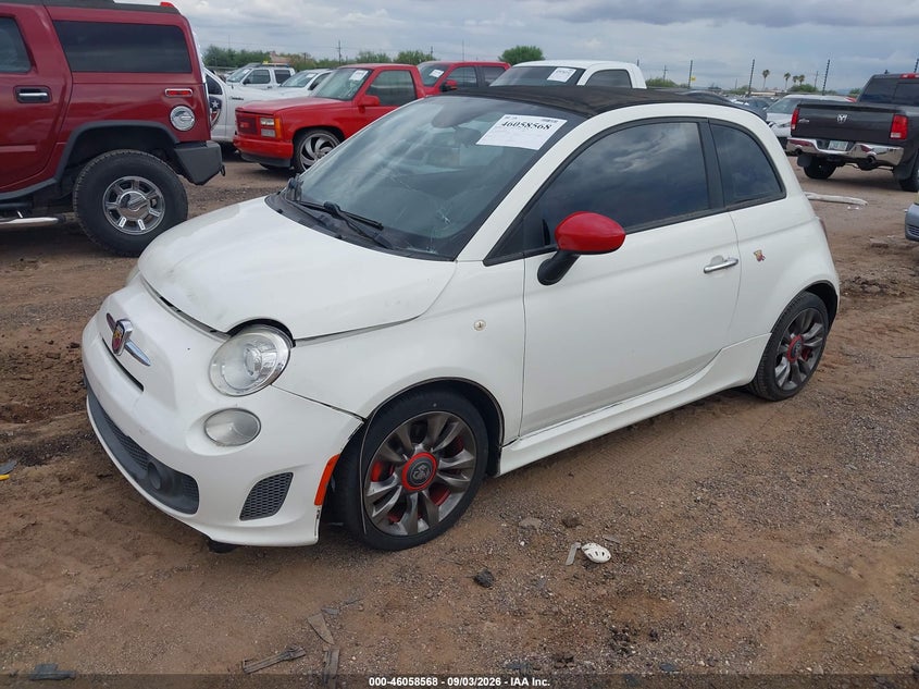 2015 FIAT 500C ABARTH · Фото 2