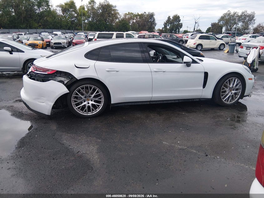 PORSCHE PANAMERA - zdjęcie 13