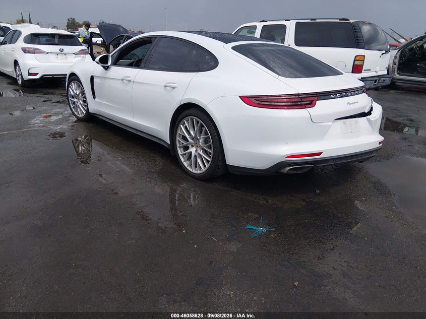 PORSCHE PANAMERA - zdjęcie 3