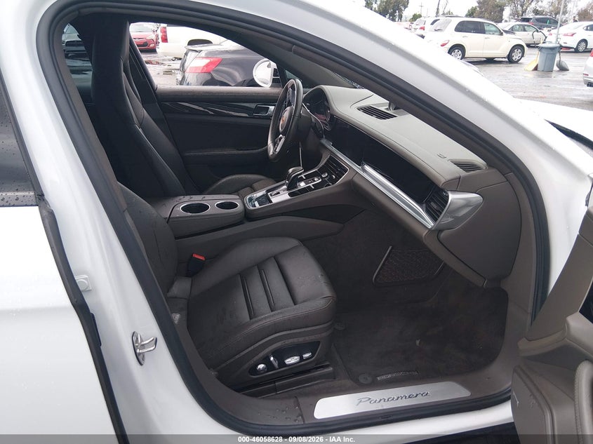 PORSCHE PANAMERA - zdjęcie 5