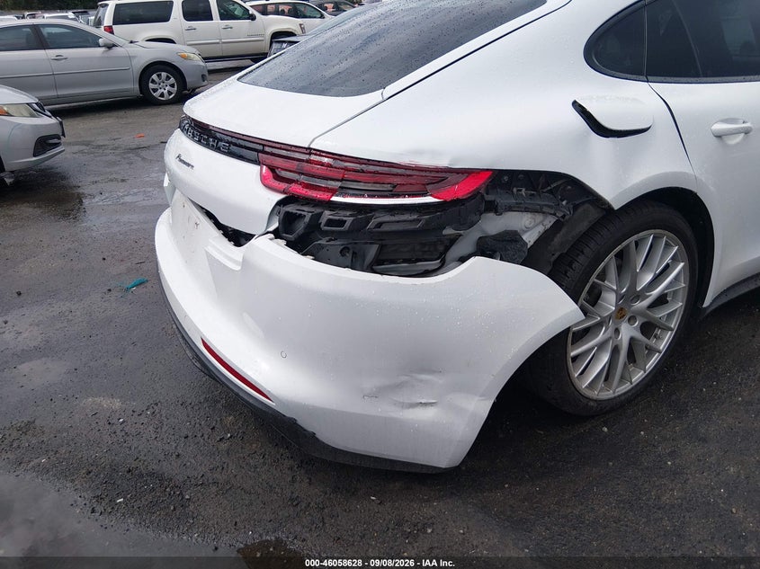 PORSCHE PANAMERA - zdjęcie 6