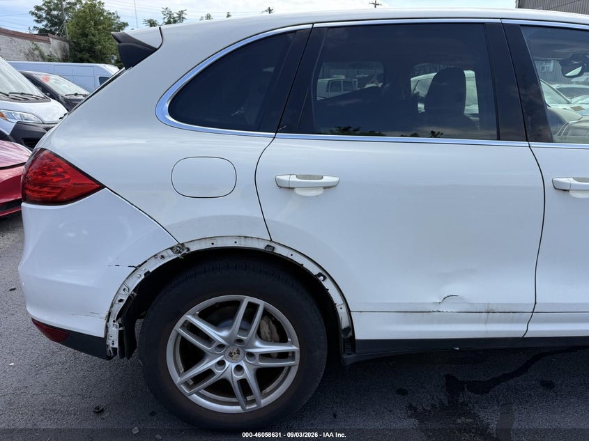 2011 PORSCHE CAYENNE auction photo 6
