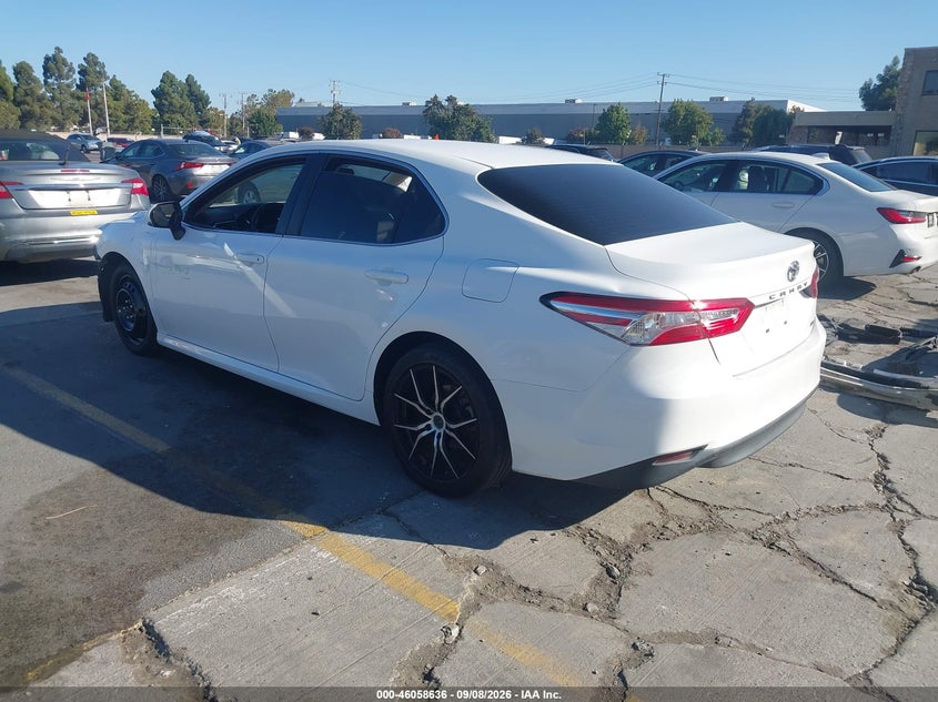 Vin: 4t1b11hk5ju139189, lot: 46558158, toyota camry le 20183
