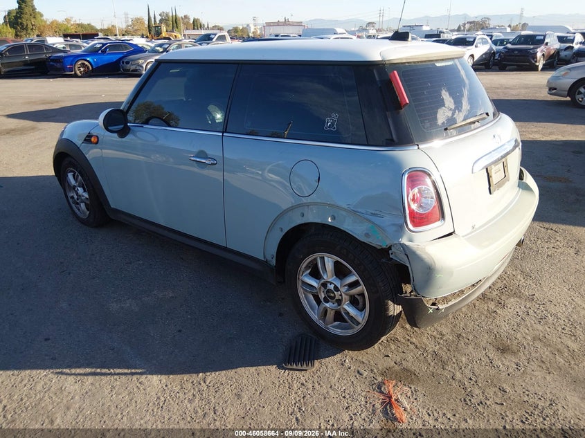 2013 MINI HARDTOP auction photo 3