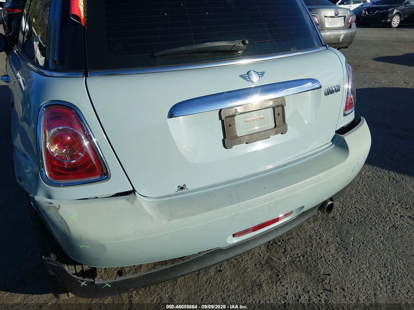 2013 MINI HARDTOP auction photo 6