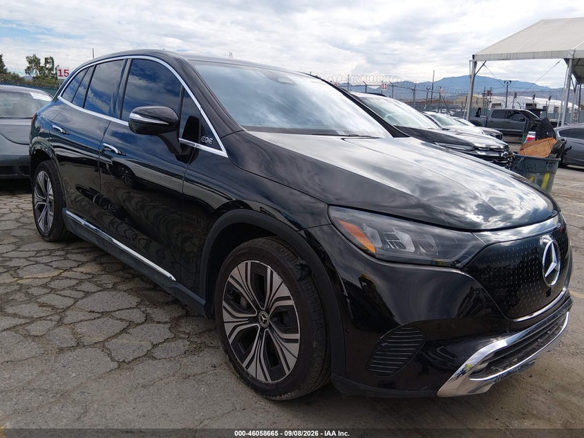 Vin: 4jggm1cb7pa021854, lot: 46558187, mercedes-benz eqe 350 suv 4matic 2023 img_1