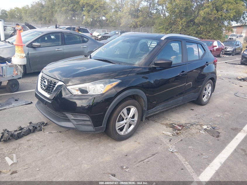 2019 Nissan Kicks S, Удар сзади, IAAI, VIN 3N1CP5CU1KL563992 — фото 2
