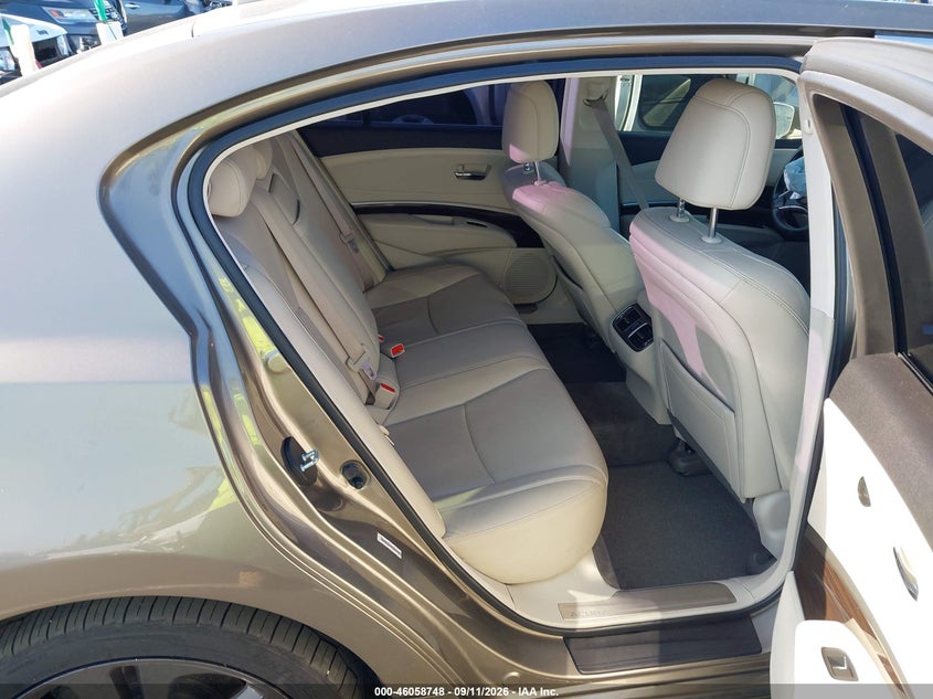 2015 ACURA RLX · Фото 8