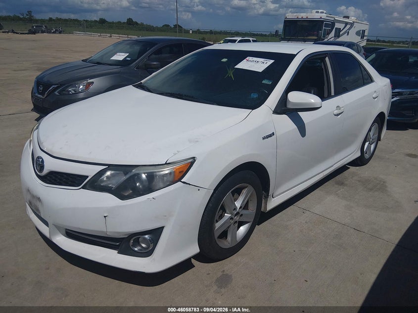 2012 TOYOTA CAMRY auction photo 2