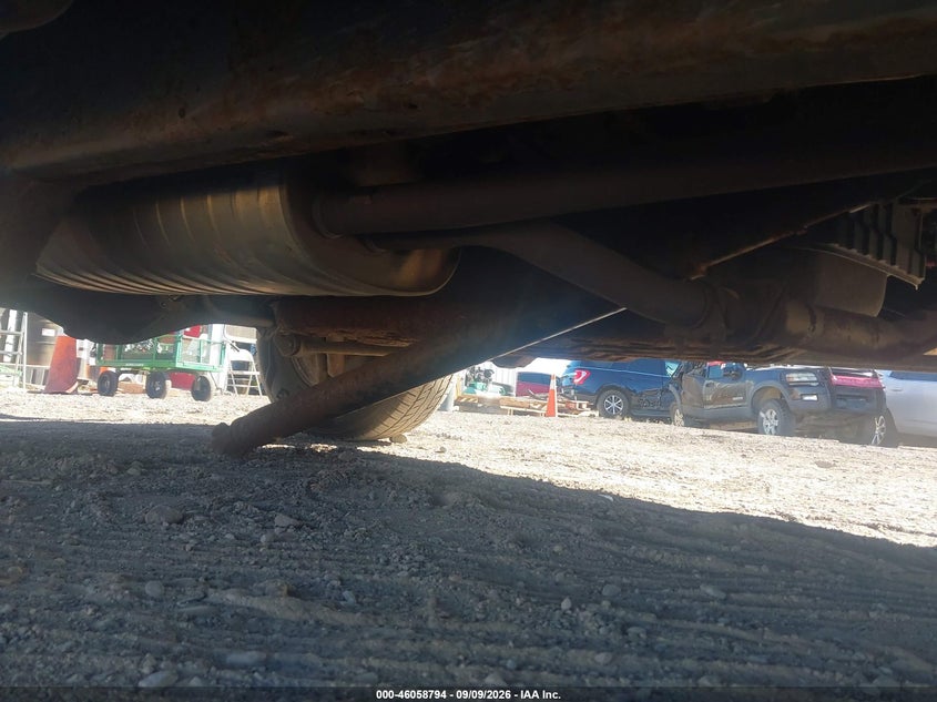 2002 TOYOTA SEQUOIA auction photo 6