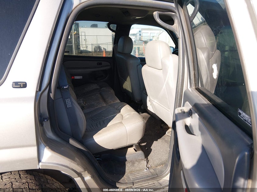 2001 CHEVROLET TAHOE auction photo 8