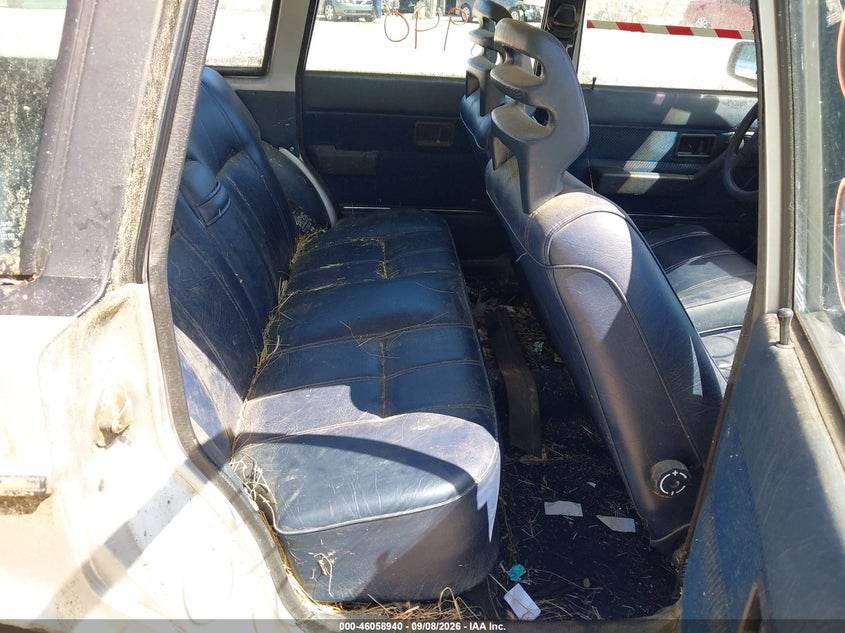 1986 VOLVO 245 auction photo 8
