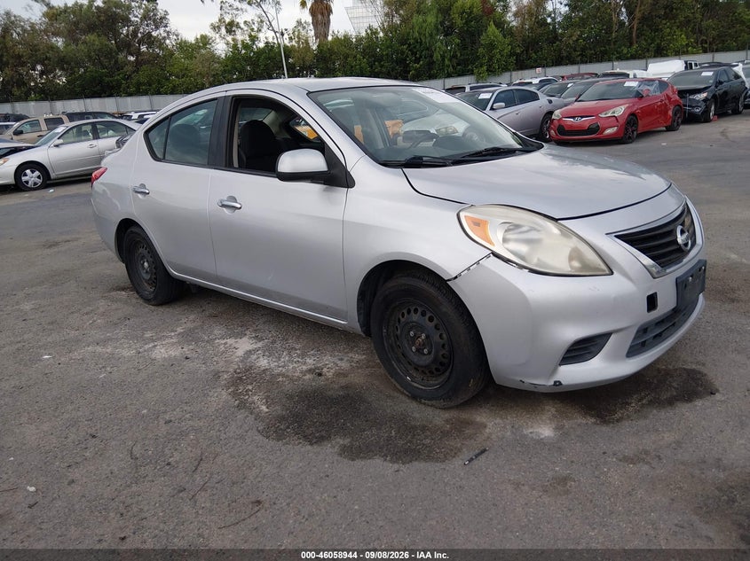 2014 NISSAN VERSA auction photo 1