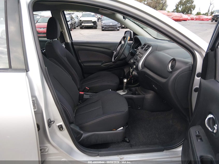 2014 NISSAN VERSA auction photo 5