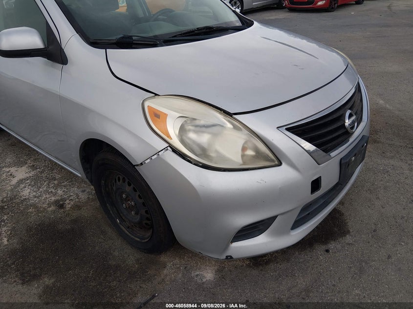 2014 NISSAN VERSA auction photo 6