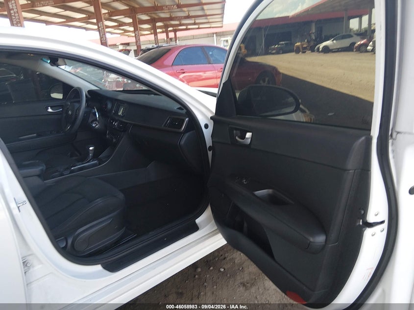 KIA OPTIMA 2016 VIN 5XXGT4L3XGG047984