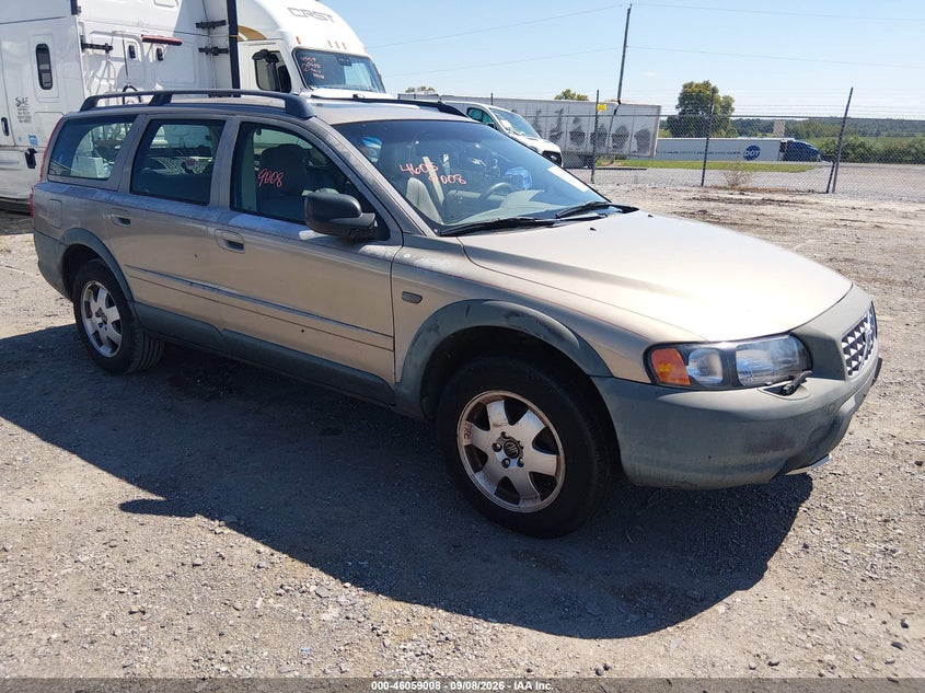 2003 VOLVO XC70 auction photo 1