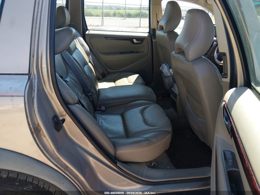 2003 VOLVO XC70 auction photo 8
