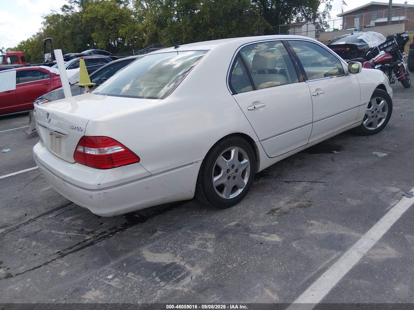 2004 LEXUS LS auction photo 4