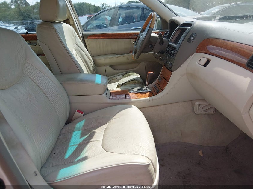 2004 LEXUS LS auction photo 5