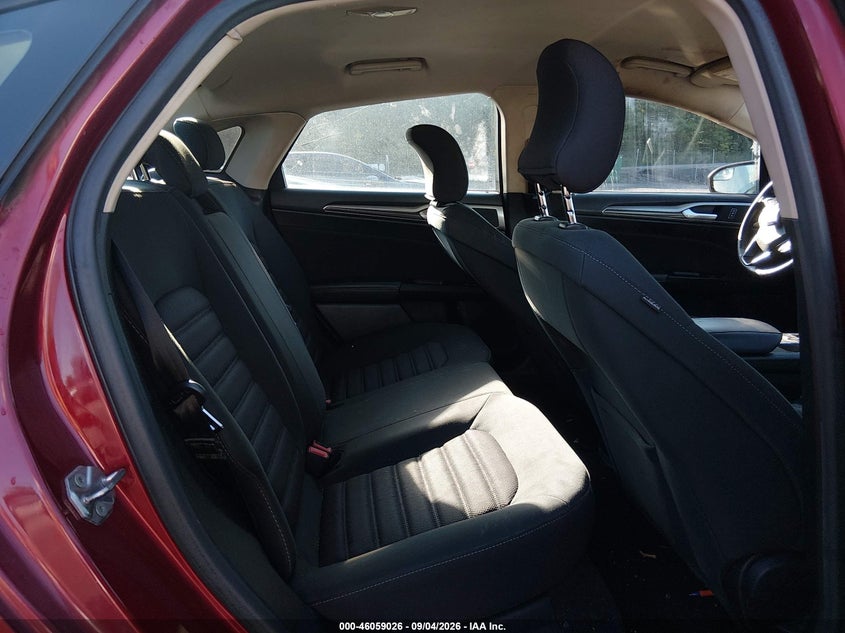 2017 FORD FUSION auction photo 8