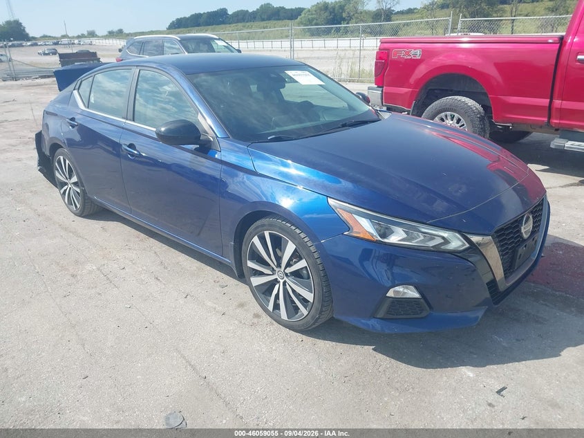 2020 Nissan Altima SR FWD